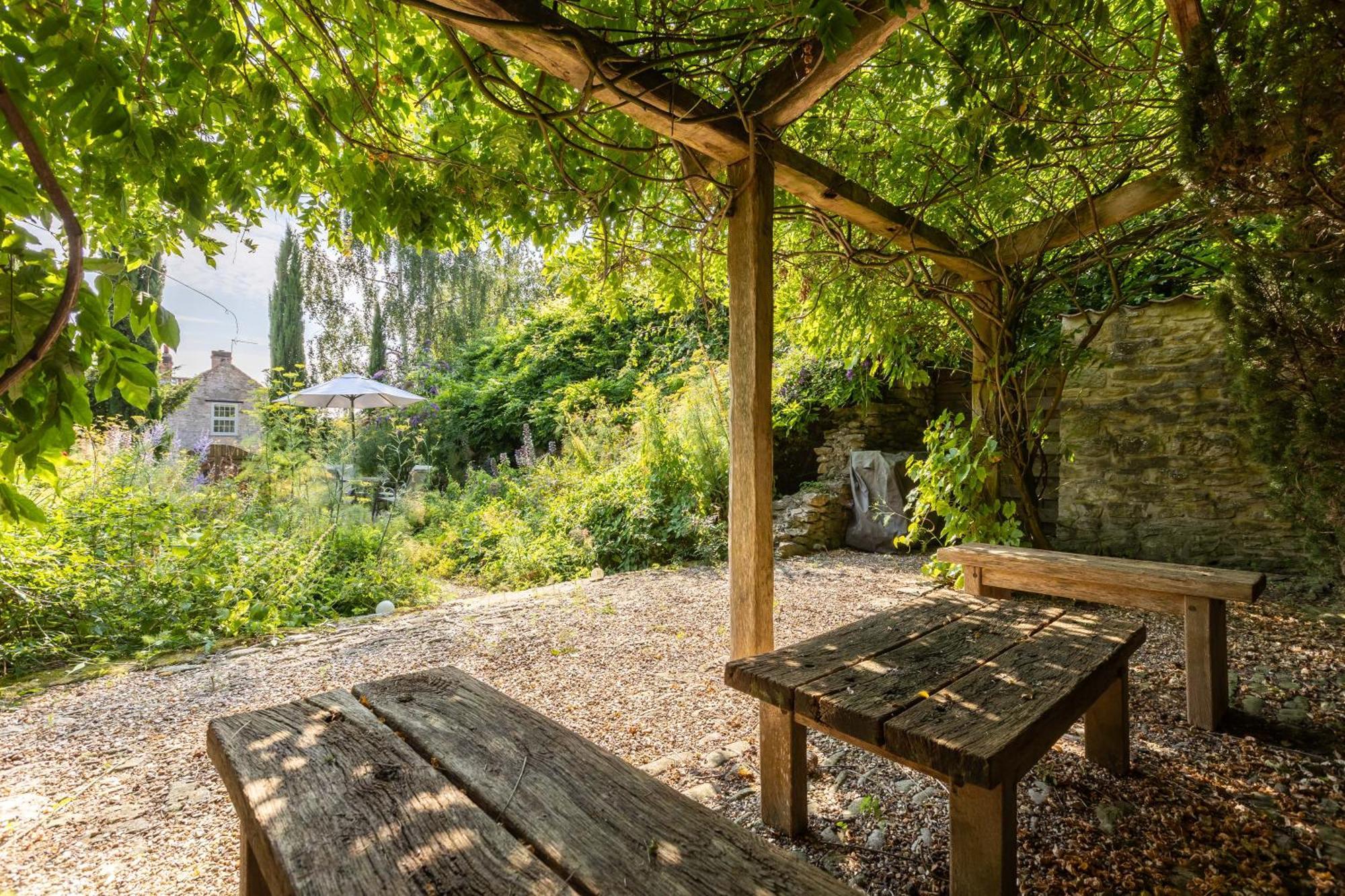 Noelle'S Cottages, The Barn Pickering Bagian luar foto